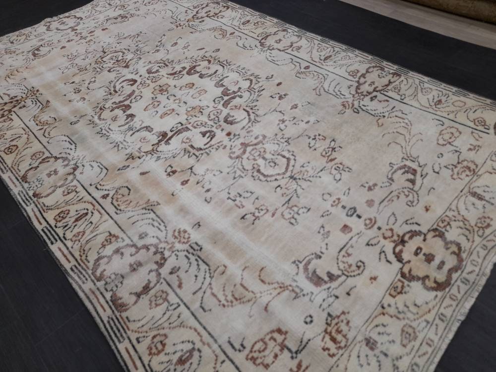 Neutral Oriental Rug TURKISH Rug 6 x 9.6 Distressed Vintage Antique Rug Vintage Wool Distressed Rug Neutral Hand Made Rug