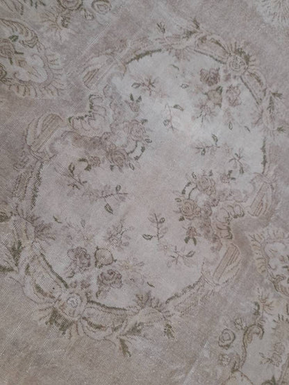 Muted Turkish muted Vintage Antique Rug Vintage Wool Muted Oriental Rug 6.3 x 9.8 Hand Made Rug Hand Knotted  Rug Neutral Wool on wool rug