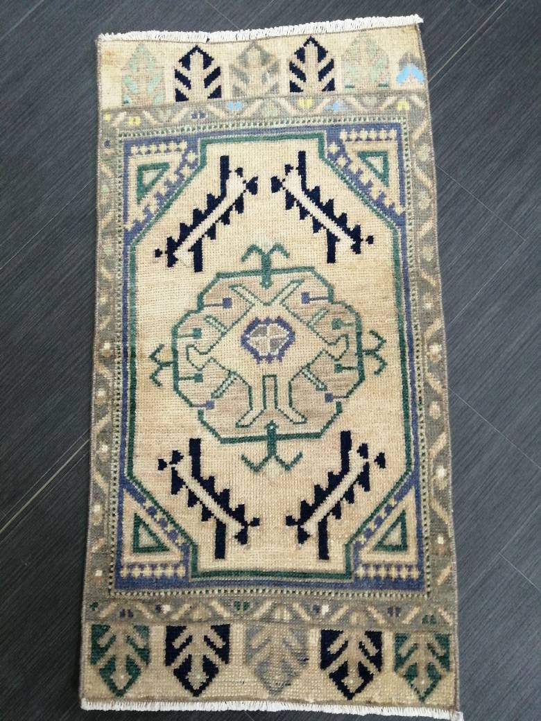 Vintage Turkish Rug Mini Rug Small Area Rug Pink Turkish Rug Oushak Rug Pink Hand Made Rug Vintage Rug Small Oriental Rug Small Persian Rug