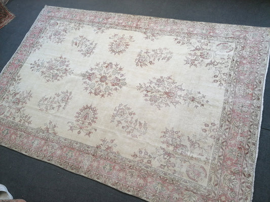 Muted soft colors rug, faded vintage turkish rug, oushak vintage rug 10x6'9 kitchen rug,vintage anatolian rug,unique hand made bohemian