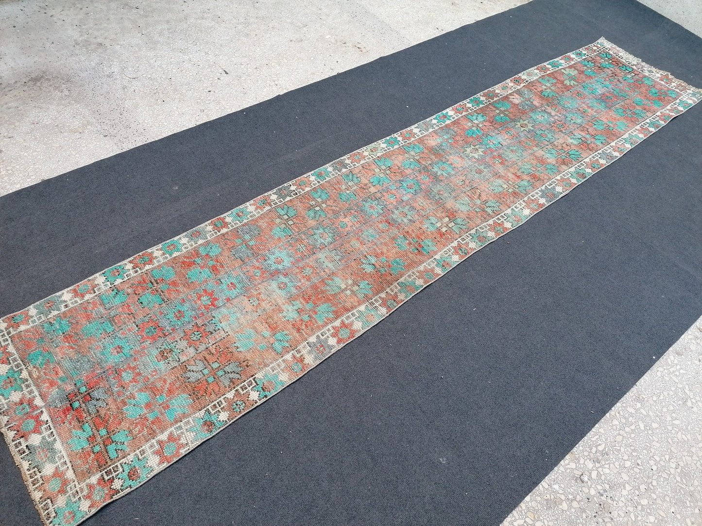 12x2'6 oushak turkish rug, vintage turkish rug,oushak vintage rug,vintage rug,kitchen rug, vintage anatolian rug,unique hand made patchwork