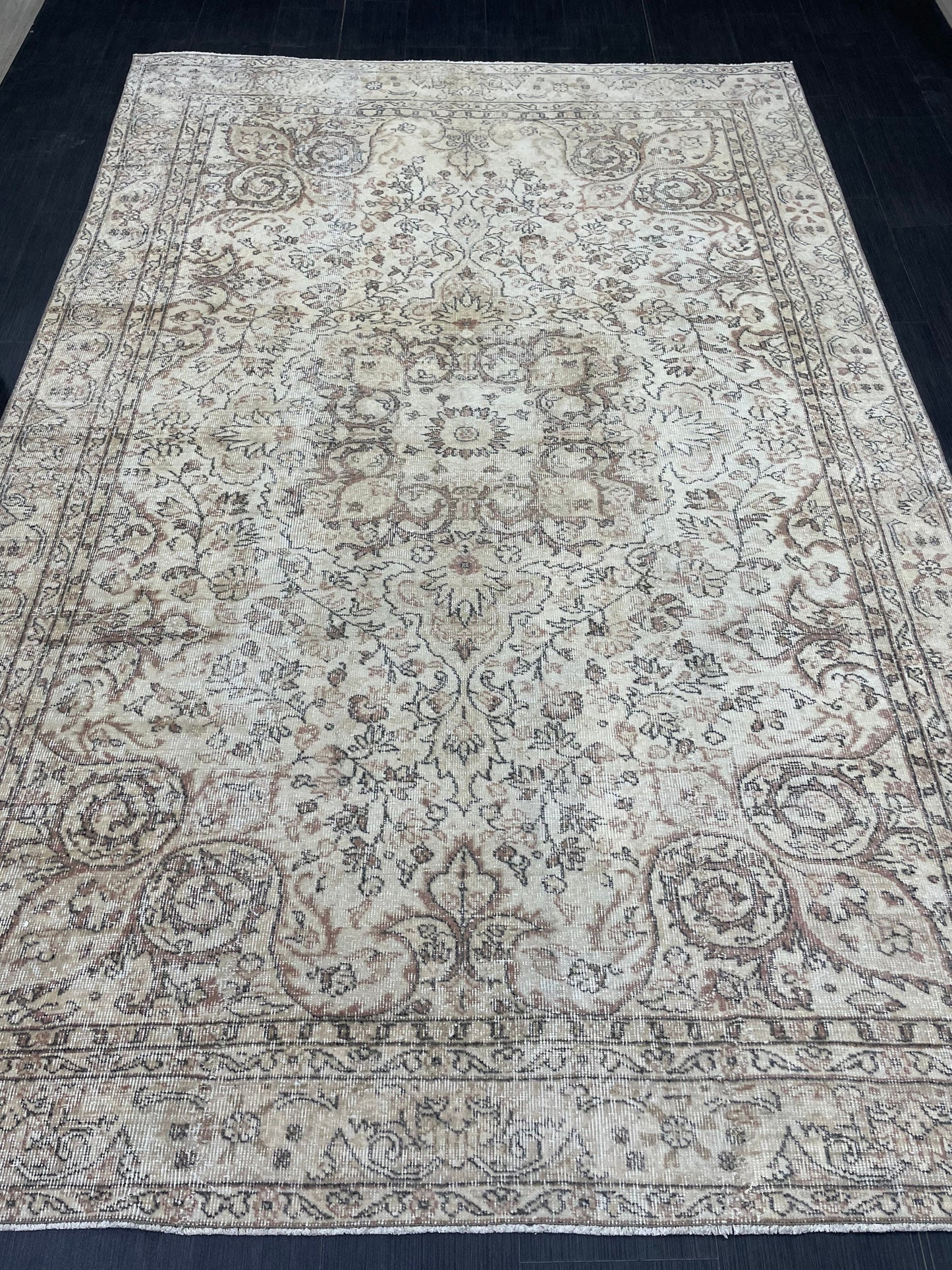 Muted Persian RUG Neutral Vintage 6.4 x 9.7 Rug Large Vintage Rug Wool Oushak Rug Hand Made Rugs Vintage Turkish Rug Neutral Rug