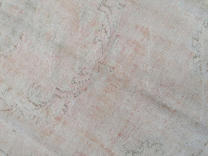 Distressed vintage rug 5'8x9 muted hand made rug, faded antique rug, rustic rug, floral rug turkish rug farmhouse rug,vintage rug, wool rug