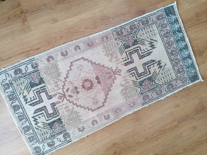 Turkısh entryway rug, vıntage small rug, vıntage turkısh rug, hand made rug,wool rug 1'9x3'9 feet