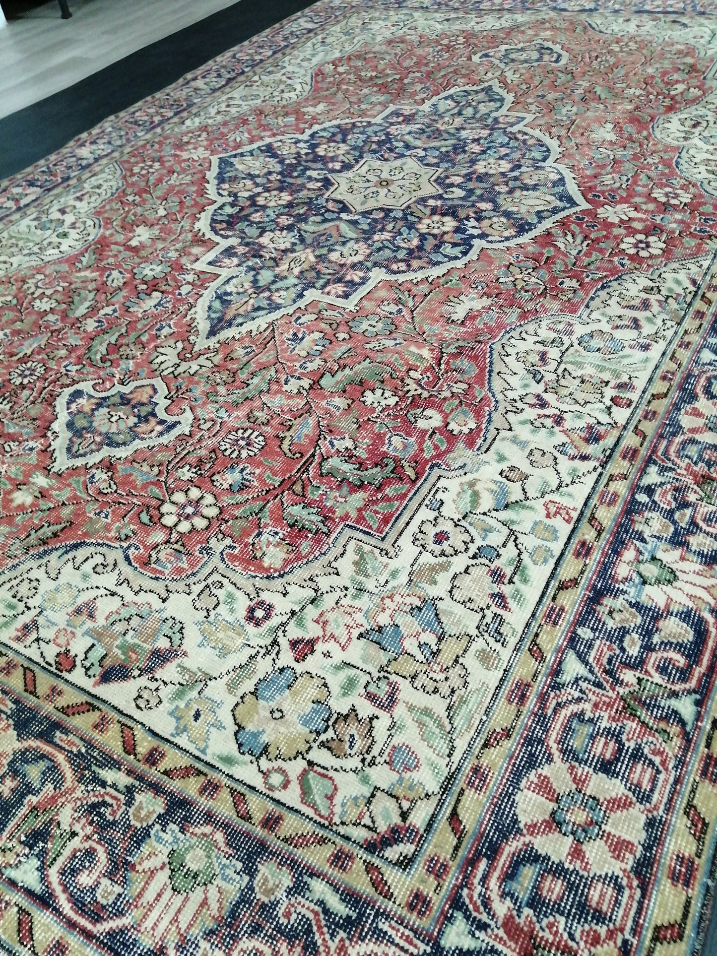 Vintage Rug 6.6 x 10.3 Turkish  Rug, Distressed Rug Oushak Rug Oriental Rug Antique Rug