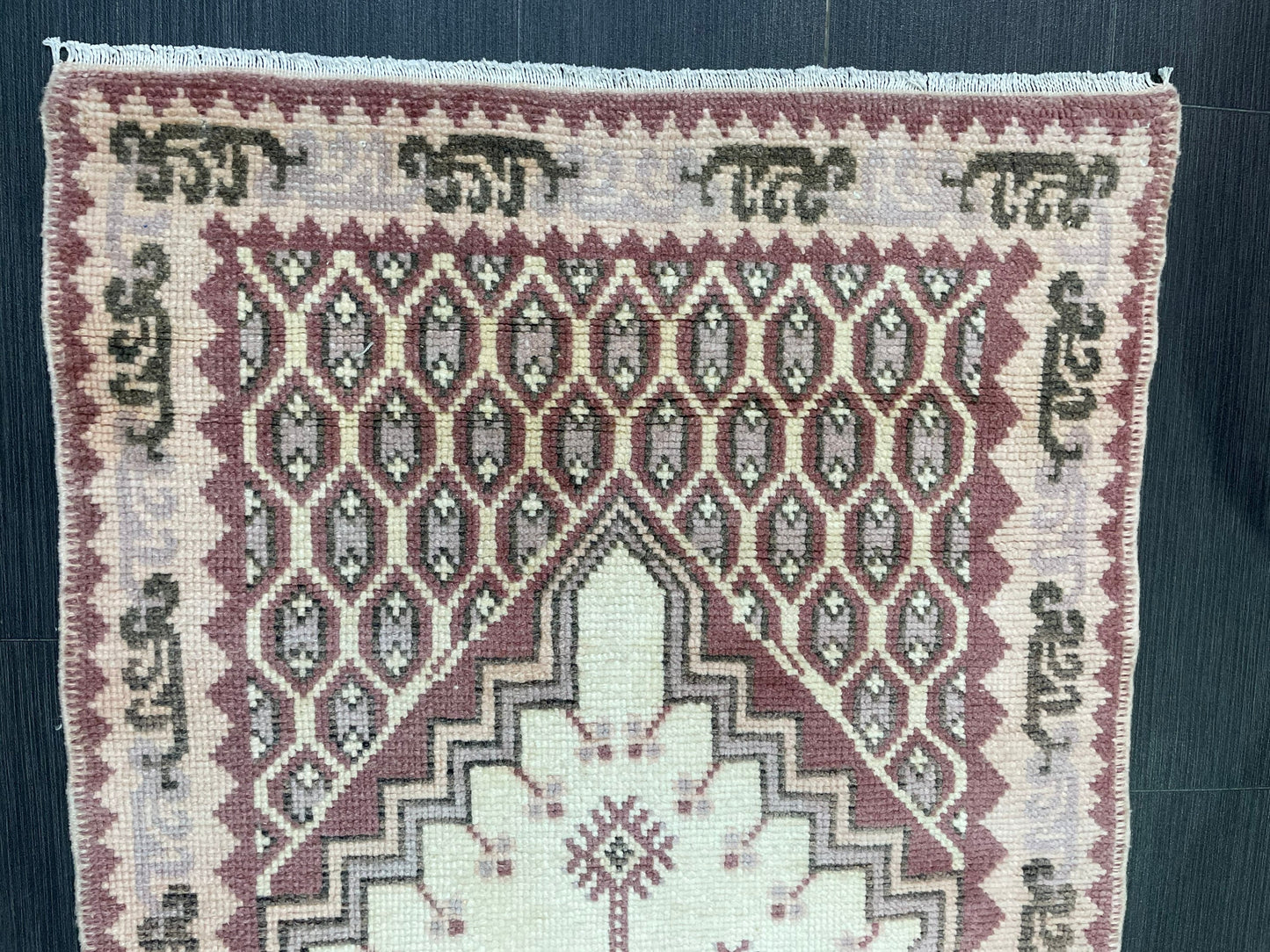 Vintage Rug, Oriental Handmade Rug, 2.6 x 5 Oushak Rug, Rustic Rug, Natural Wool Rug, Fun Turkish Rug, Persian Rug, Soft Wool Rug