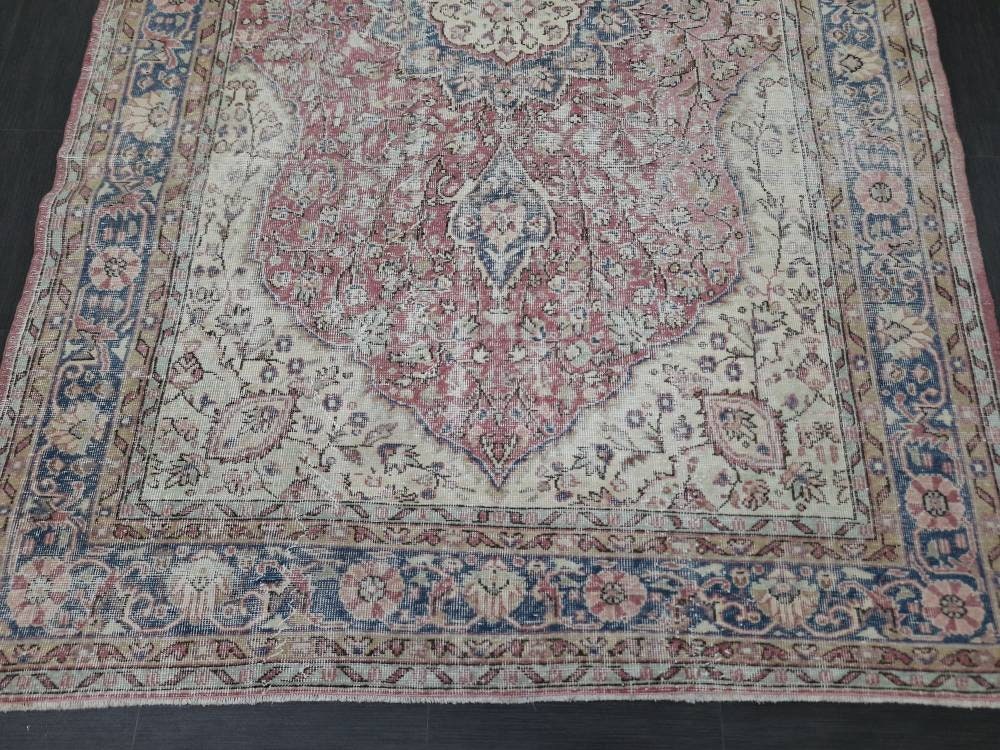 Vintage Turkish Rug 6.6 x 10 Red Vintage Persian Rug Muted Vintage Rug Wool Muted Oushak Rug Hand Made Rugs Vintage Distressed Turkish Rug