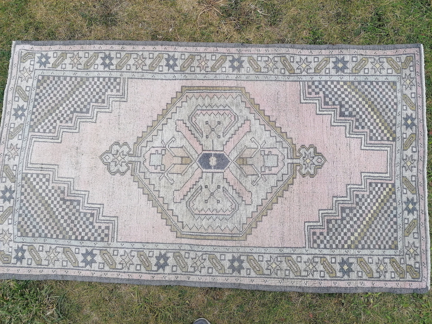 Turkish rug,oushak rug,vintage pastel rug, hand made wool rug 3'6x6'2ft