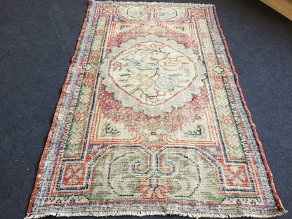 4.9 x 2.10 Turkish Rug Vintage Rug Oushak Rug Distressed Rug