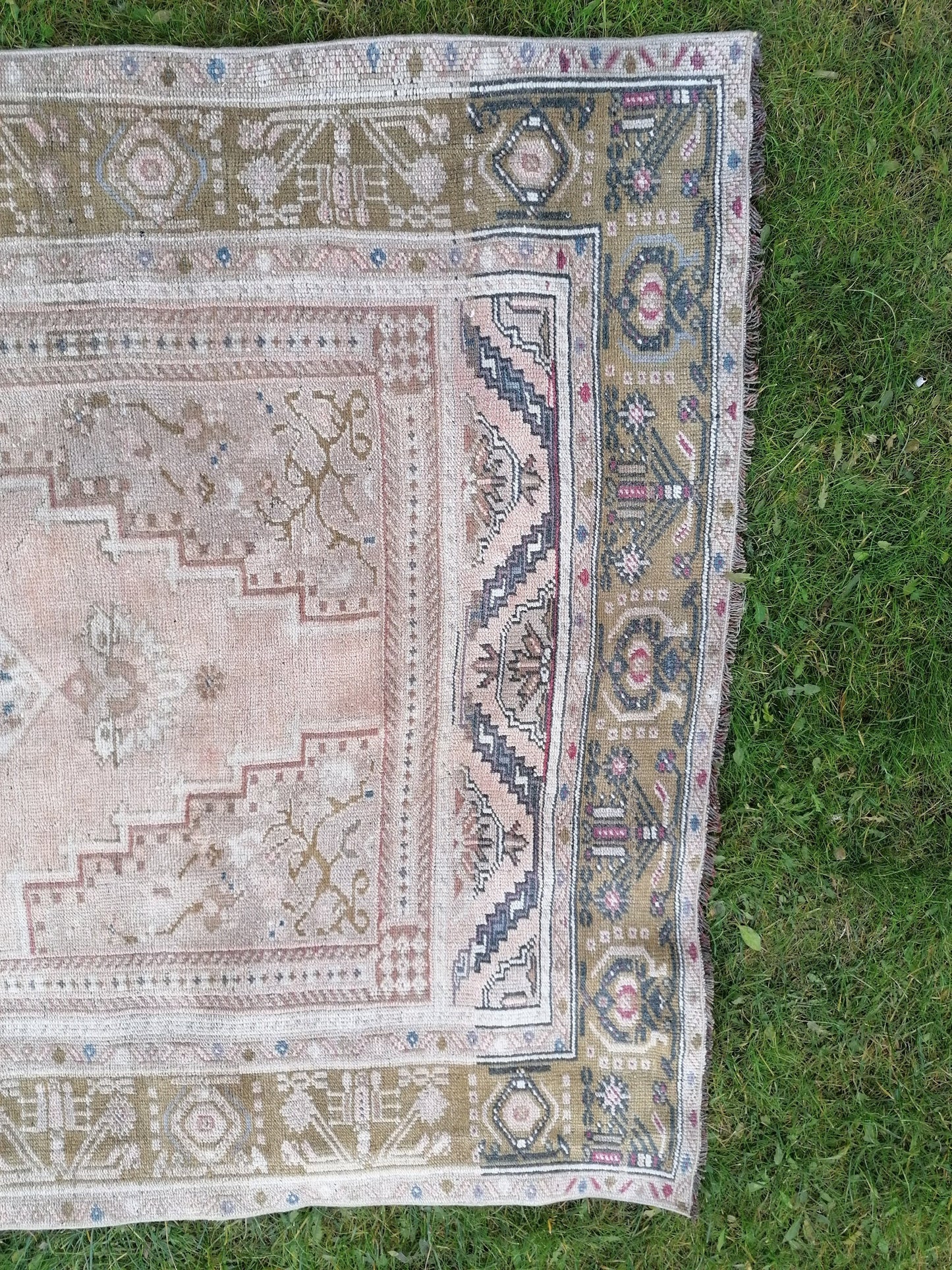 Oushak turkish rug, vintage turkish rug,oushak vintage rug,vintage rug,kitchen rug, vintage anatolian rug,unique hand made bohemian 8'4x4'9