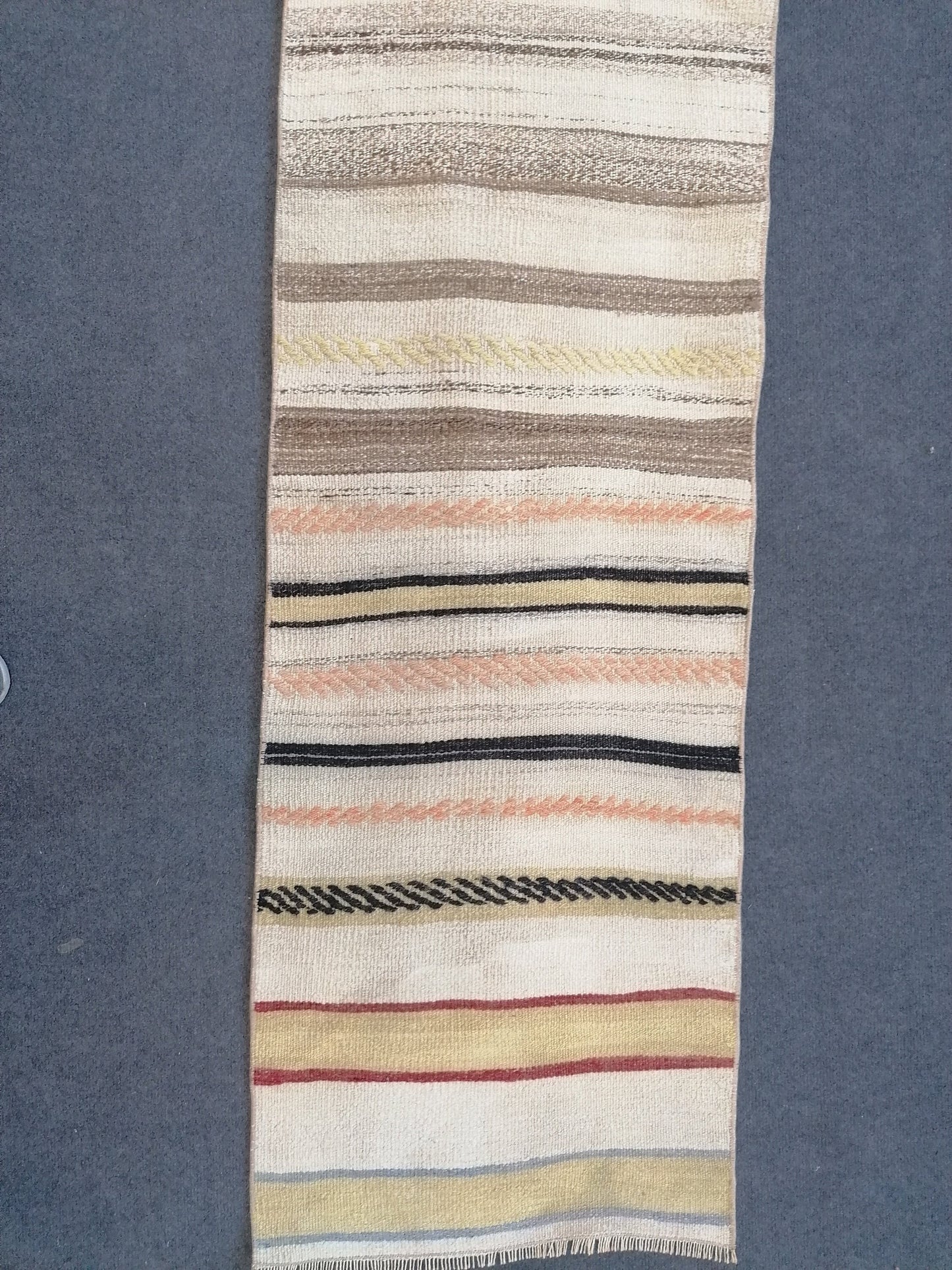 Vintage rug , flat woven kilim rug with embroidery rug, oriental carpet, vintage kilim rug wool carpet rug, flat pile rug 1'9x7 feet