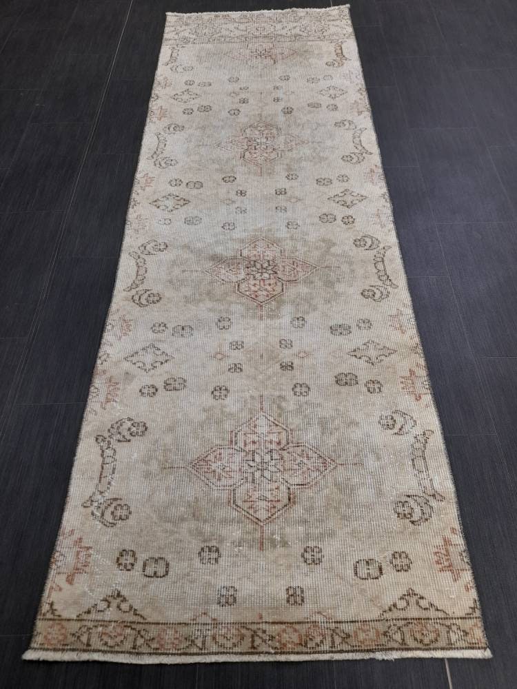 Neutral Vintage Runner Rug 2.7 x 8.5 Muted Turkish Runner Rug Distressed Runner Rug Hallway Runner Rug Kitchen Runner Rug Hallway Runner