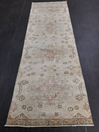 Neutral Vintage Runner Rug 2.7 x 8.5 Muted Turkish Runner Rug Distressed Runner Rug Hallway Runner Rug Kitchen Runner Rug Hallway Runner