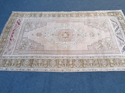 Oushak turkish rug, vintage turkish rug,oushak vintage rug,vintage rug,kitchen rug, vintage anatolian rug,unique hand made bohemian 8'4x4'9