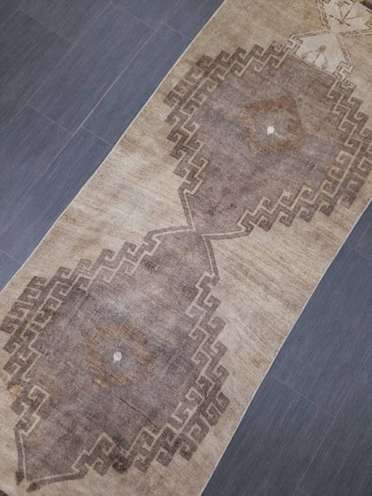 Neutral Vintage Runner Rug 2.7 x 10.3 Brown Vintage Runner Rug Turkish Hallway Runner Kitchen Runner Wool Runner Rug Oushak Runner No Dye