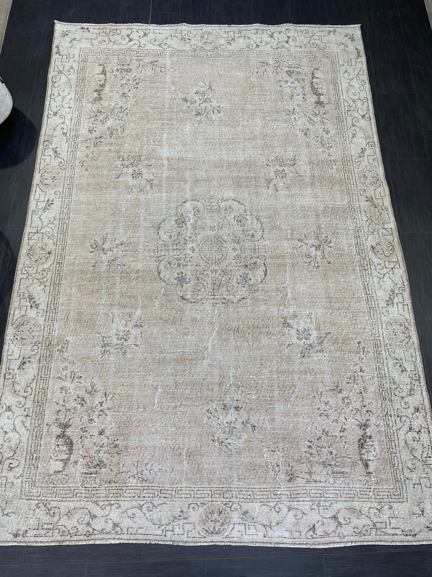 Wool Vintage Rug, Turkish 6.9 x 10 Rug, Muted Handknotted Rug, Handmade Rug, Persian Rug, Living Room Rug, Turkish Kitchen Rug