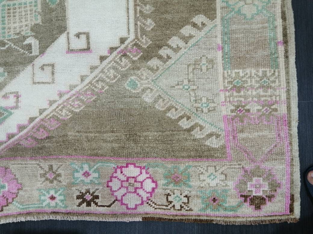 OUSHAK RUG 7 x 11.6 Vintage Rug Vintage Muted Rug Muted Wool Neutral Rug Hand Made Rugs Vintage Turkish Rug Kars Rug Oriental Rug 7x12 Nomad