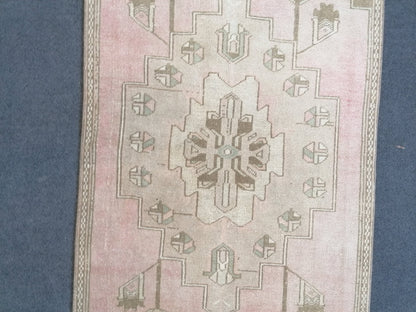 Vintage turkish runner rug, oushak vintage runner rug, wool vintage rug, hand made rug, kitchen rug, vintage anatolian rug 7'7x2'8 feet