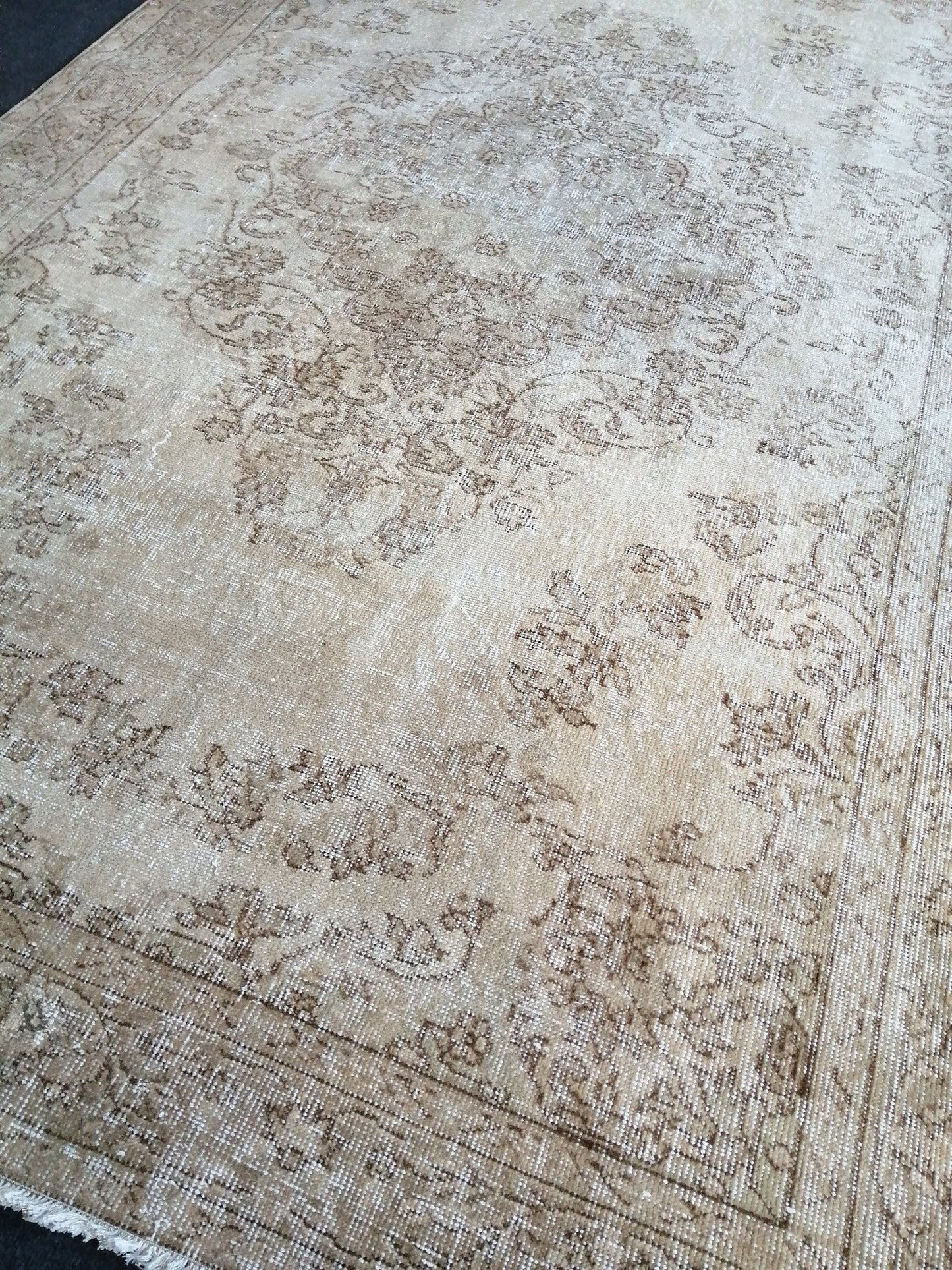 5.4 x 8.9 Faded Turkish Rug, Muted Oushak Rugs, Beige Wool Oriental Rug handmade Rugs, Vintage Rug, Hand Made Rug