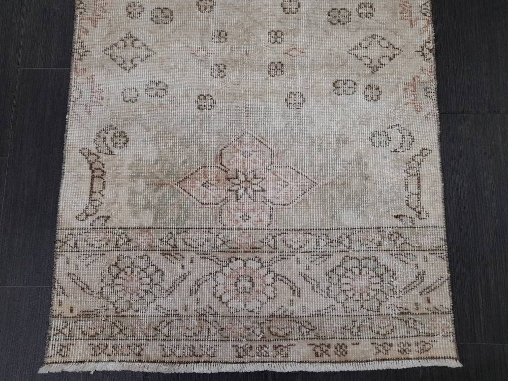 Neutral Vintage Runner Rug 2.7 x 8.5 Muted Turkish Runner Rug Distressed Runner Rug Hallway Runner Rug Kitchen Runner Rug Hallway Runner