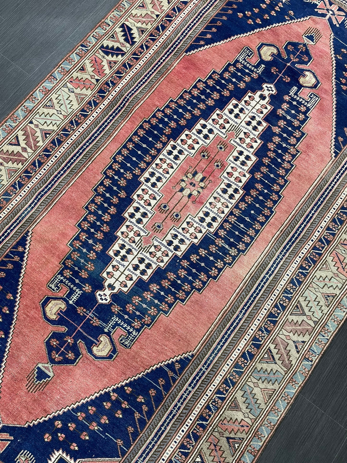 Wool OUSHAK RUG TURKISH 4.7 x 9.6 Rug Muted Pink and Navy Rug Vintage Oriental Rug Vintage Hand Made Rug Wool Vintage Oushak Rug 5x10