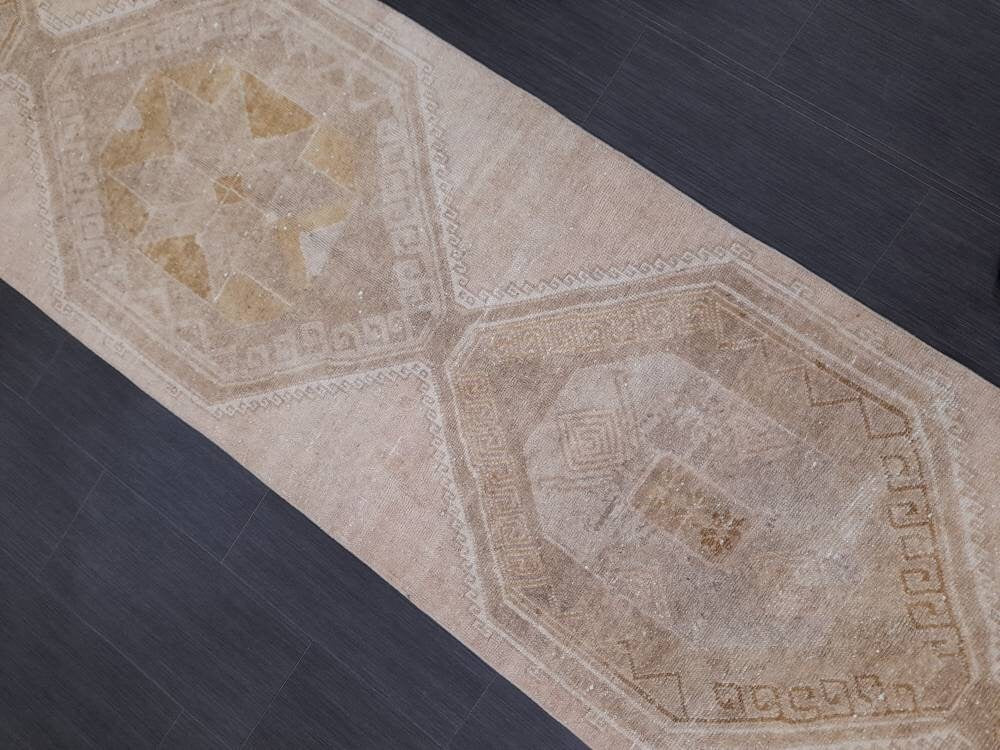 Neutral Vintage Runner Rug 2.6 x 11 Muted Turkish Runner Rug Vintage Runner Rug Hallway Runner Rug Kitchen Runner Rug Hallway Runner Rug