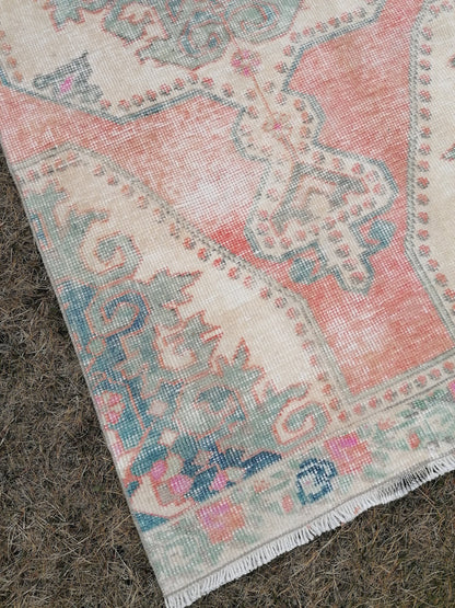 3x7’5 vintage runner,kitchen runner,hallway runner