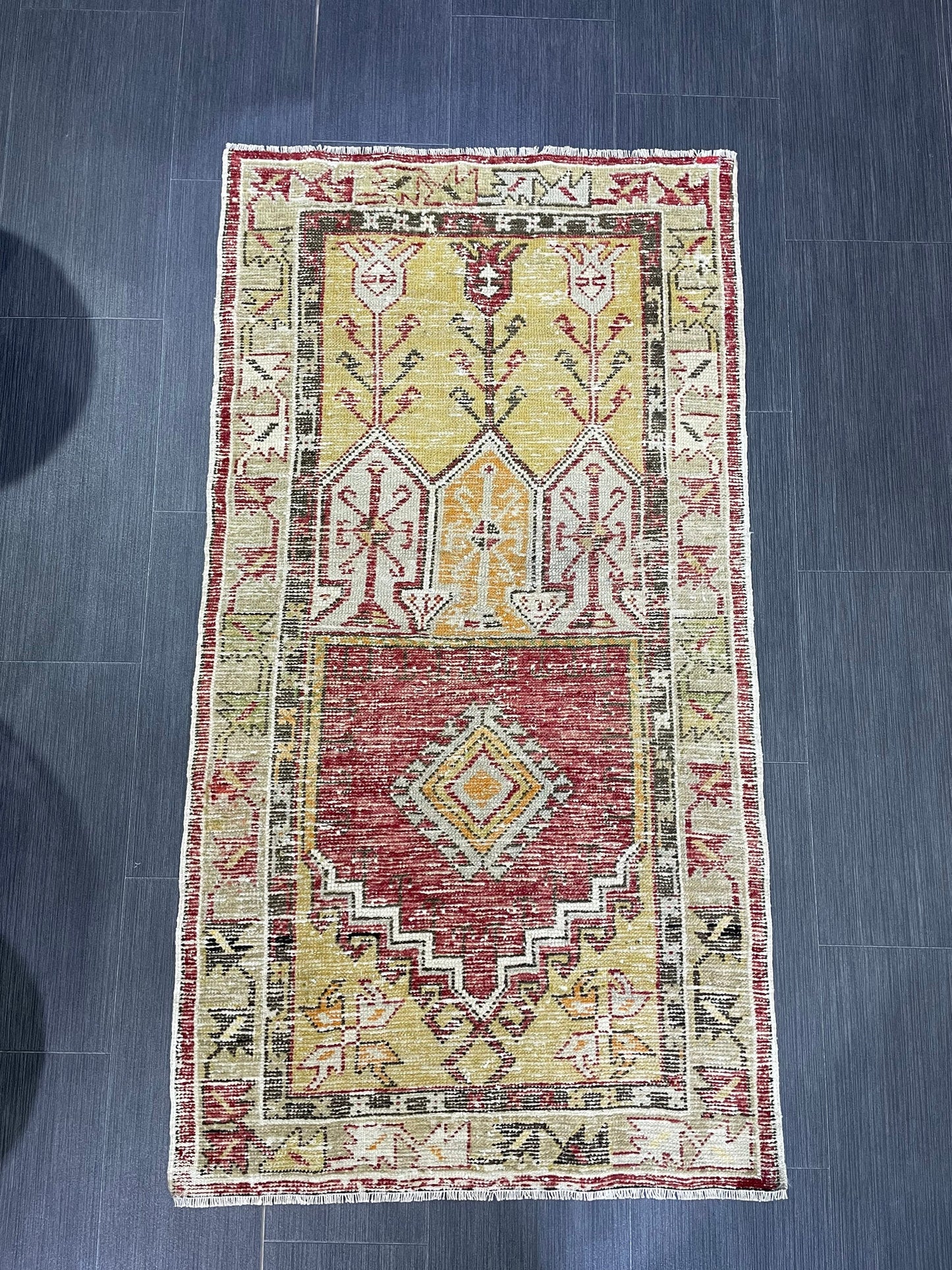 Vintage RUG, TURKISH Rug, Wool Oriental 2.5 x 4.7 Rug, Handmade Rugs, Red Oriental rug, Hand Knotted rug