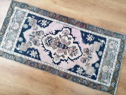 Oushak wool rug, turkish small rug vintage unique hand made rug kitchen rug bohemian rug 1'8x3'6 feet