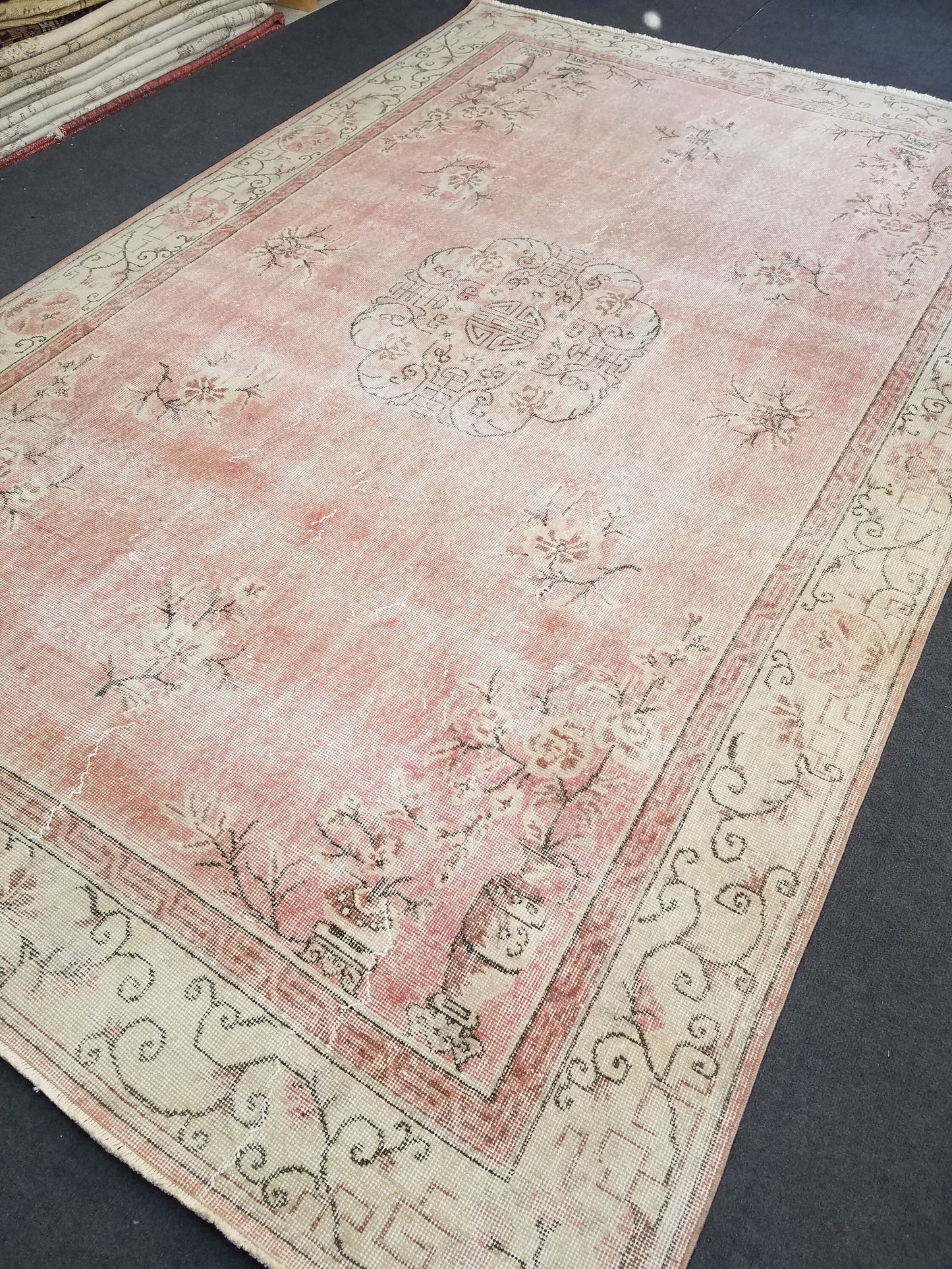10'9x6'10 large oushak vintage rug,vintage oushak rug,large area rug