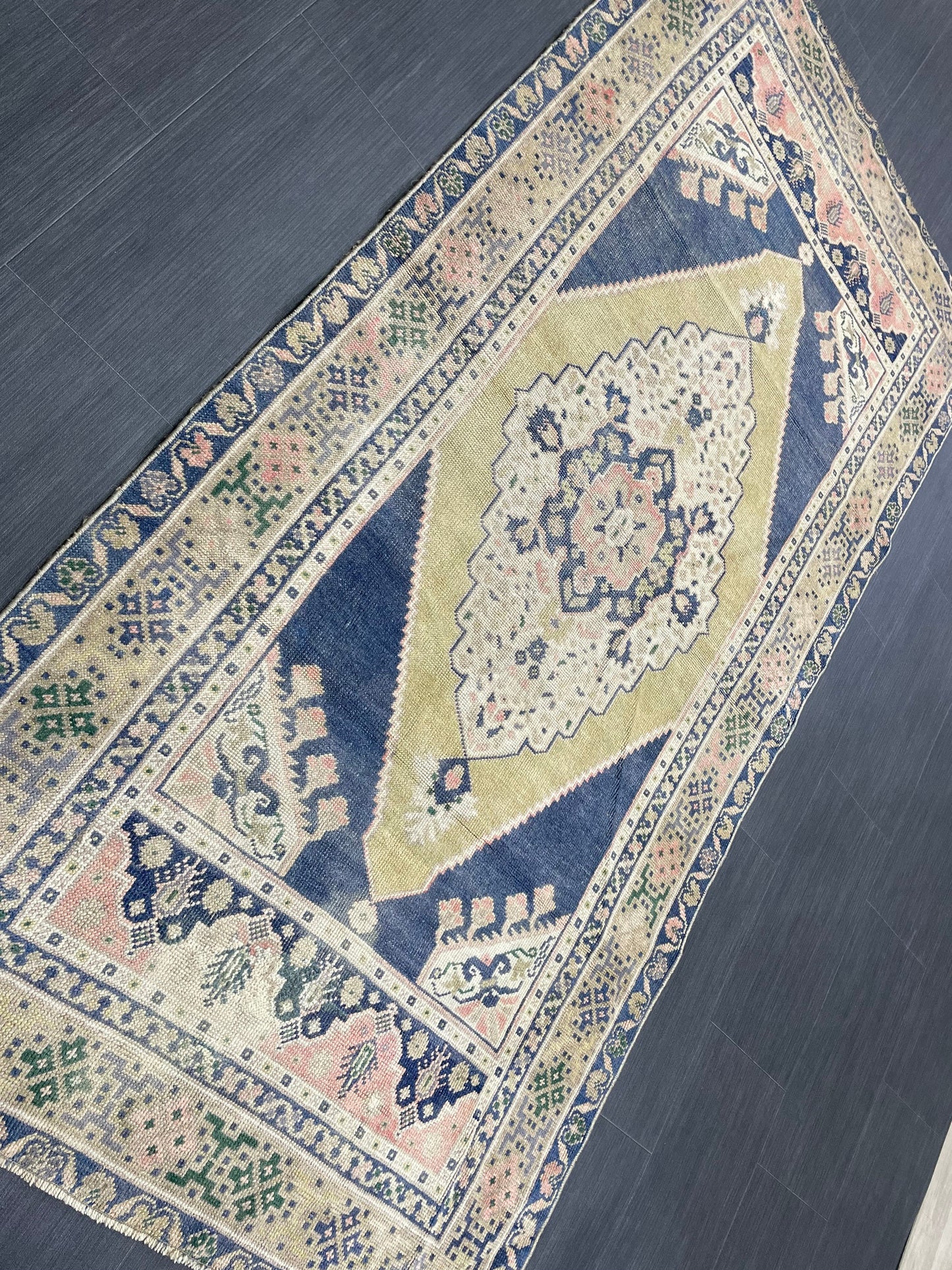 OUSHAK RUG TURKISH Vintage 3.5 x 7 Rug Vintage Oriental Rug Vintage Rug Wool Hand Knotted Rug Hand Made Rugs Vintage Turkish Rug