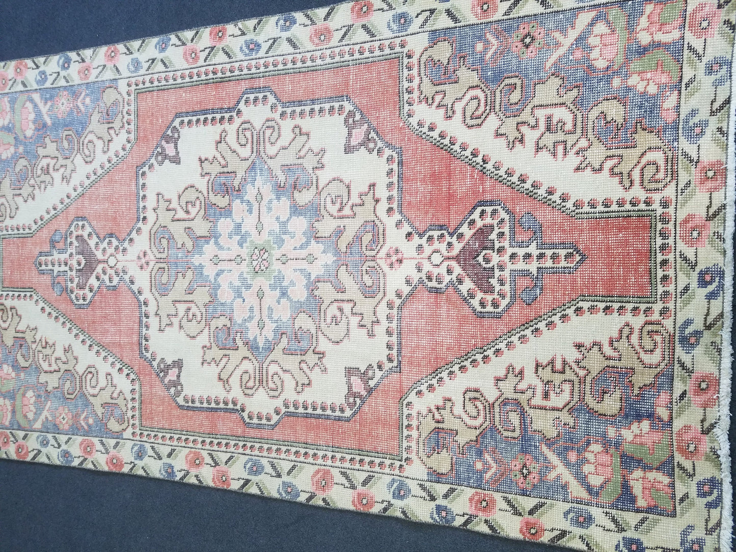 Vintage wool rug, turkish  handmade rug, boho floor rug, oriental hand knotted rug, are  oushak rug, bohemian rug 4'2x7'2