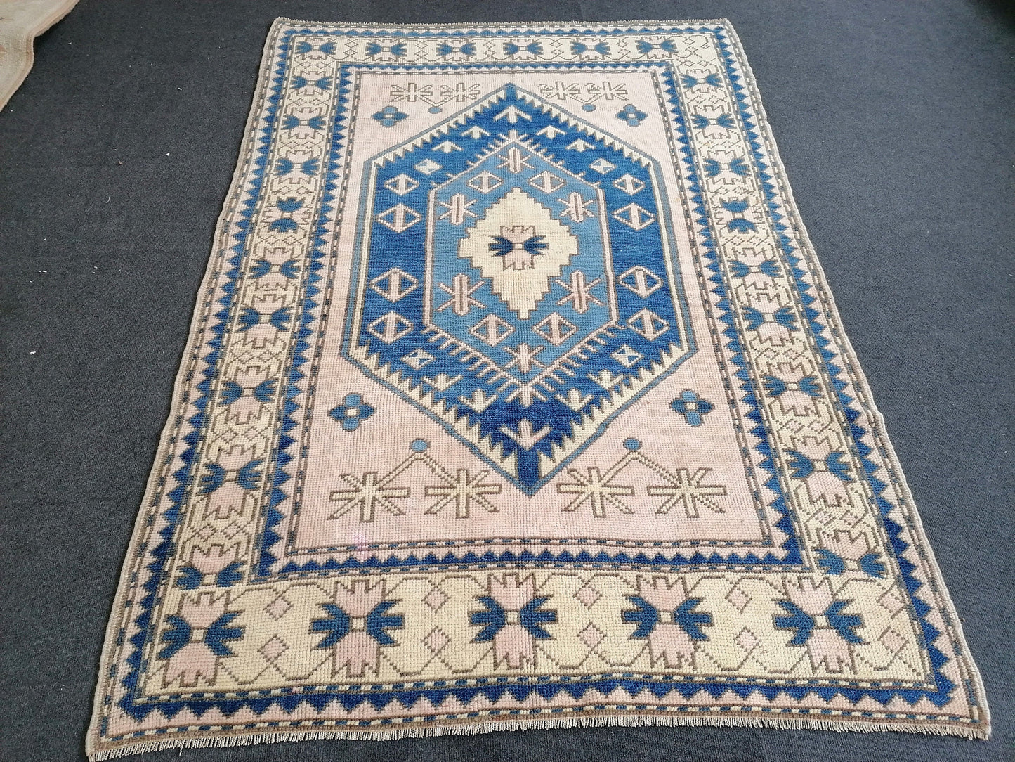 4.9 x 6.10 Turkish rug, vintage turkish soft color rug, oushak rug