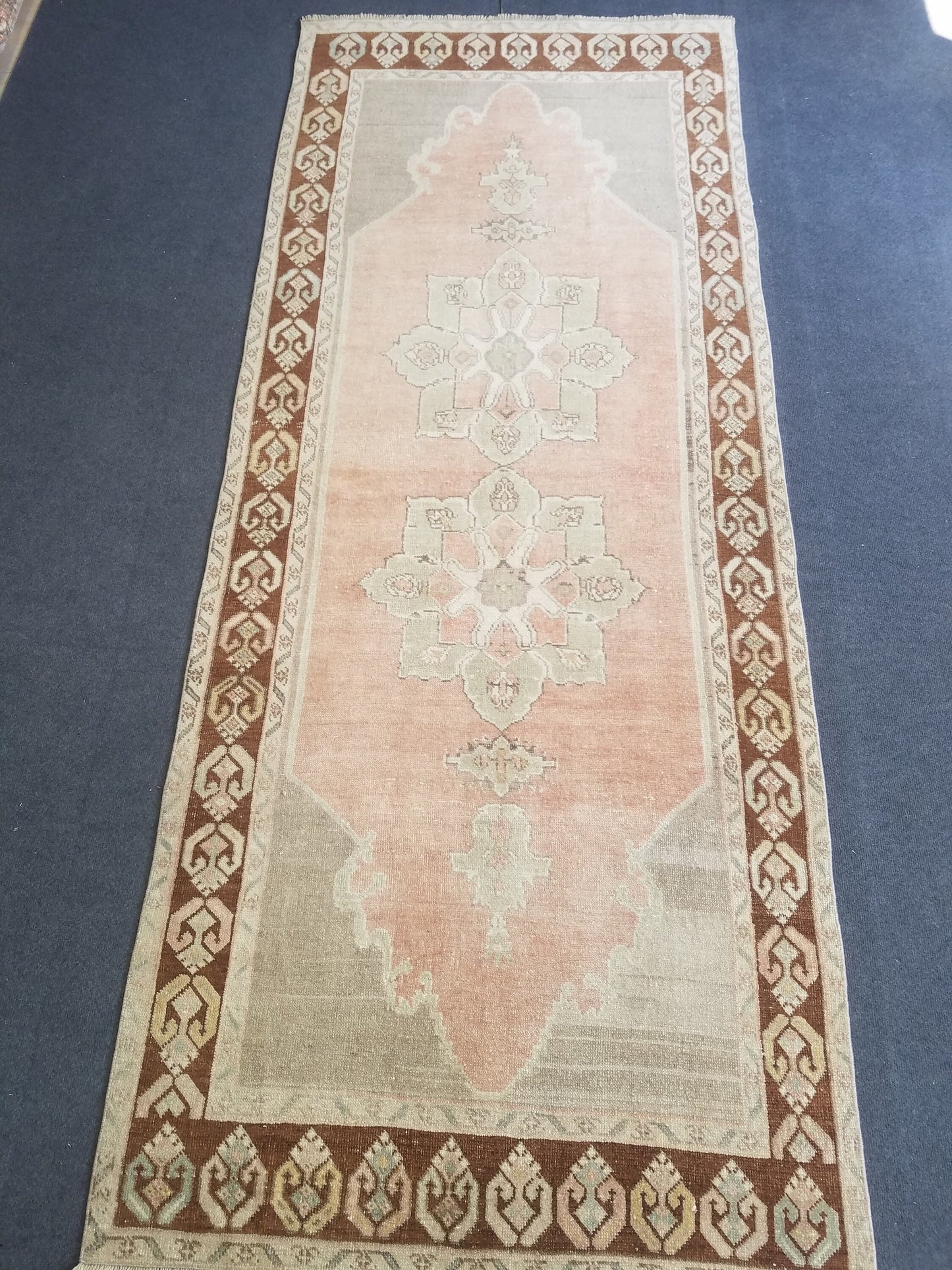 Turkish oushak rug,muted runner rug, pastel vintage wool rug,turkish handmade runner rug,rustic rug, bohemian rug 3'9x9'5 ft