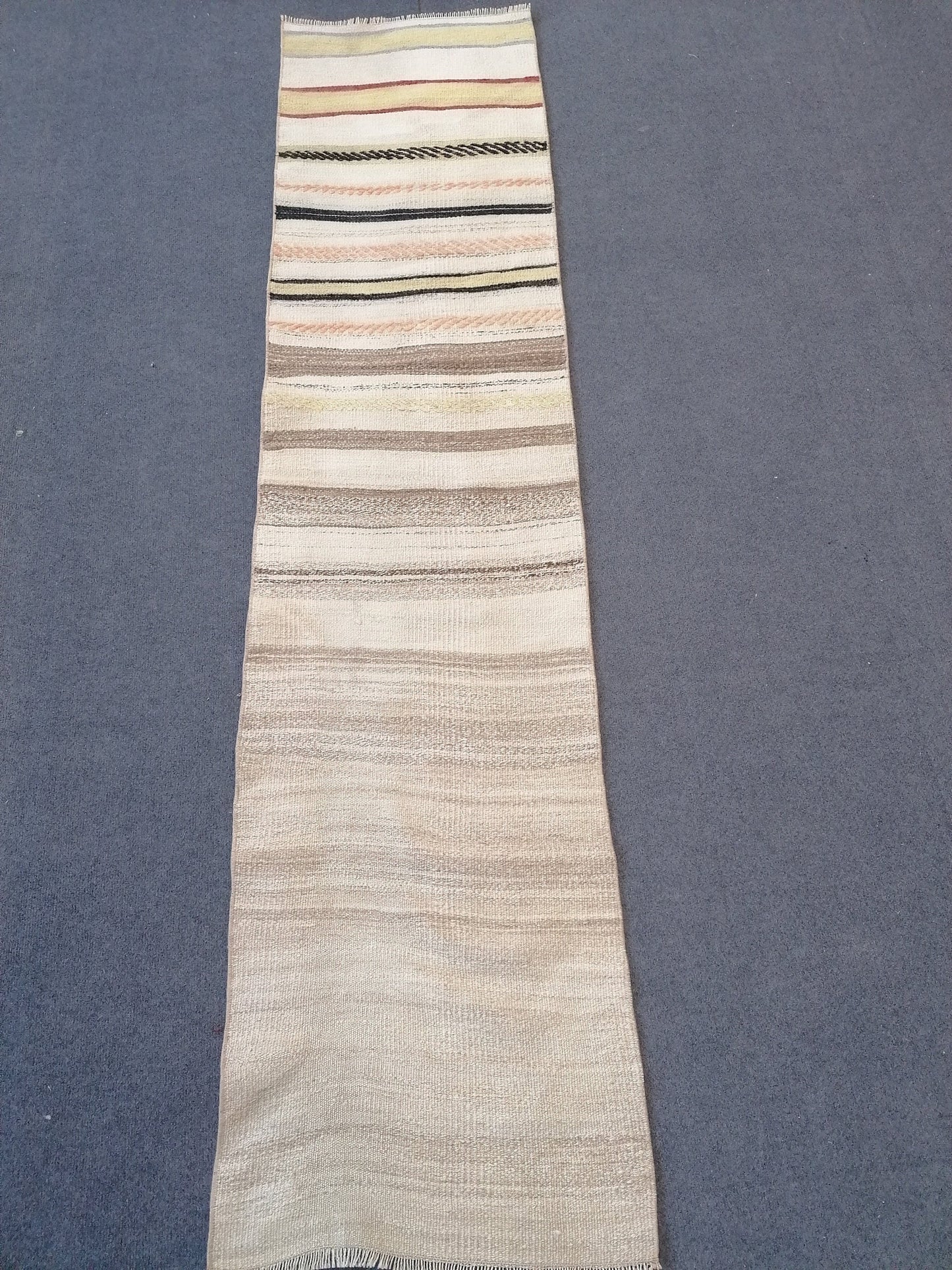 Vintage rug , flat woven kilim rug with embroidery rug, oriental carpet, vintage kilim rug wool carpet rug, flat pile rug 1'9x7 feet