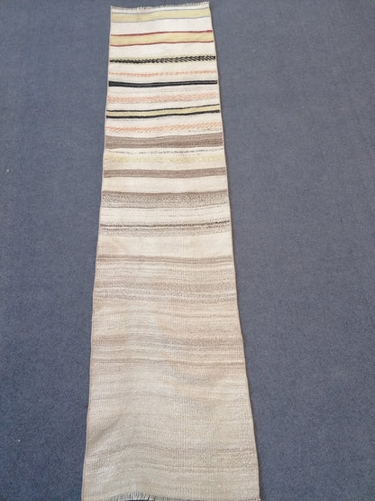 Vintage rug , flat woven kilim rug with embroidery rug, oriental carpet, vintage kilim rug wool carpet rug, flat pile rug 1'9x7 feet