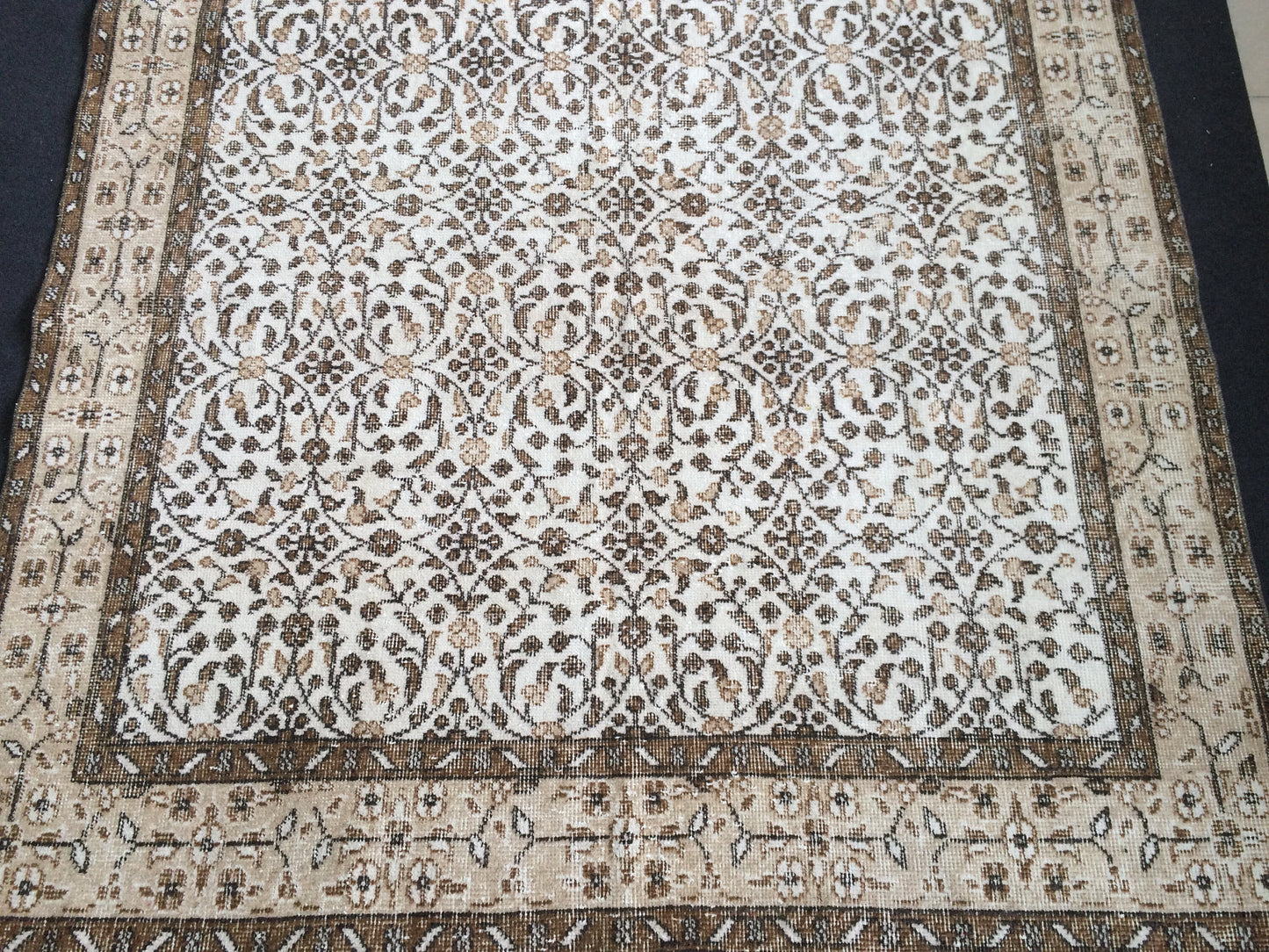 Hand Made Rug Turkish Vintage Rug Oushak Rugs Rustic Rug Wool Oushak Rugs floral Farmhouse Rug, Pastel Vintage Rug Muted Neutral Wool Rug