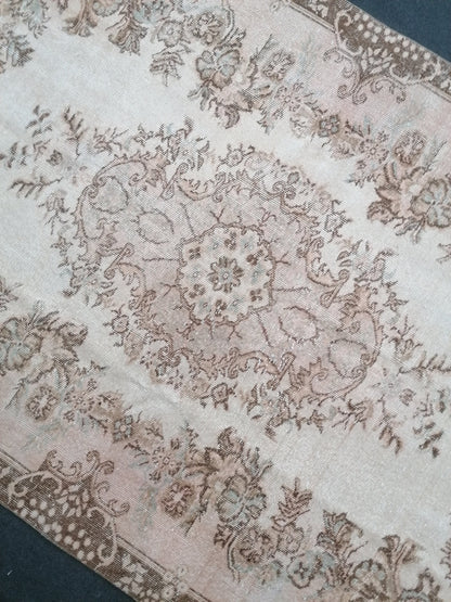 Muted oushak rug, large turkish oushak rug, pastel vintage rug, vintage oushak rug 9'5x5'10 feet unique hand made rug