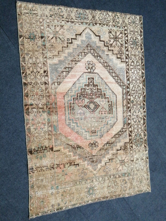 OUSHAK RUG TURKISH Wool Rug Hand Made Rugs Vintage Turkish Rug