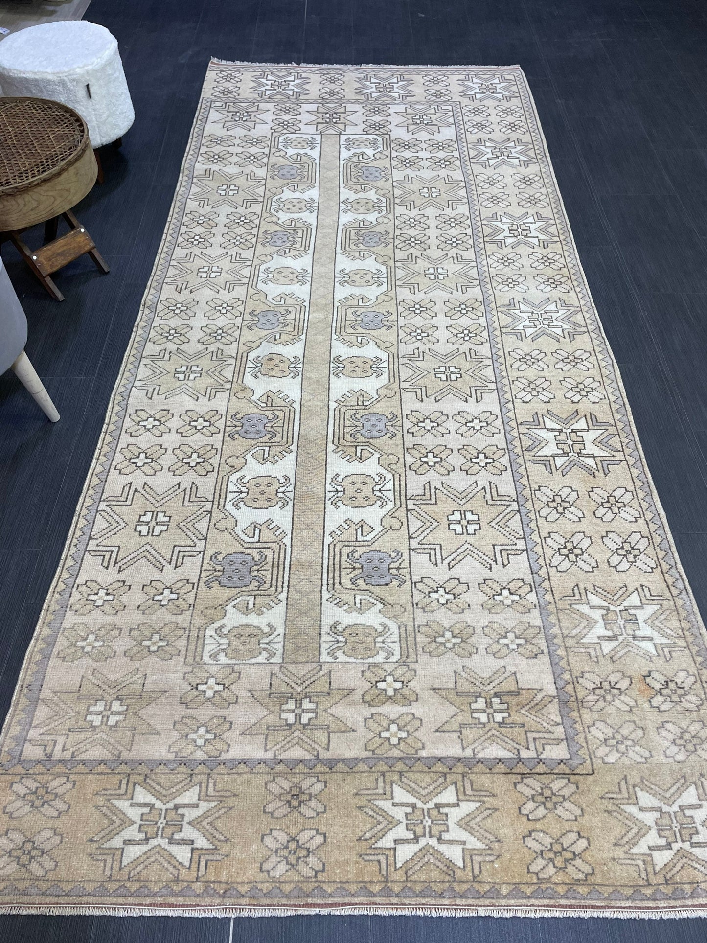 Vintage RUG, TURKISH 4 x 9.4 Rug, Wool Hand Knotted Rug, Persian Rug Wool Handmade Rug, Oushak Rugs Muted traditional rug