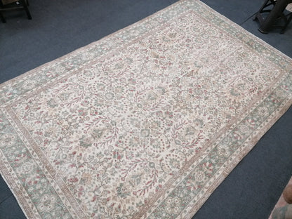 6 x 9.7 feet Large turkish rug, vintage rug, oushak rug, wool vintage rug anatolian rug,unique handmade rug