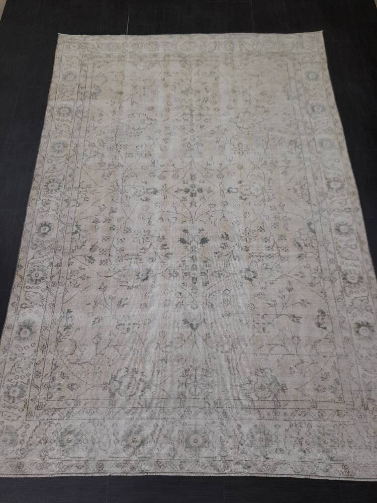 Vintage living room rug 6.5 x 9.4 Earth Tones Rug pastel rugs, Turkish Oushak Rugs, Vintage Rug Muted Distressed Rug Vintage Oushak Rug
