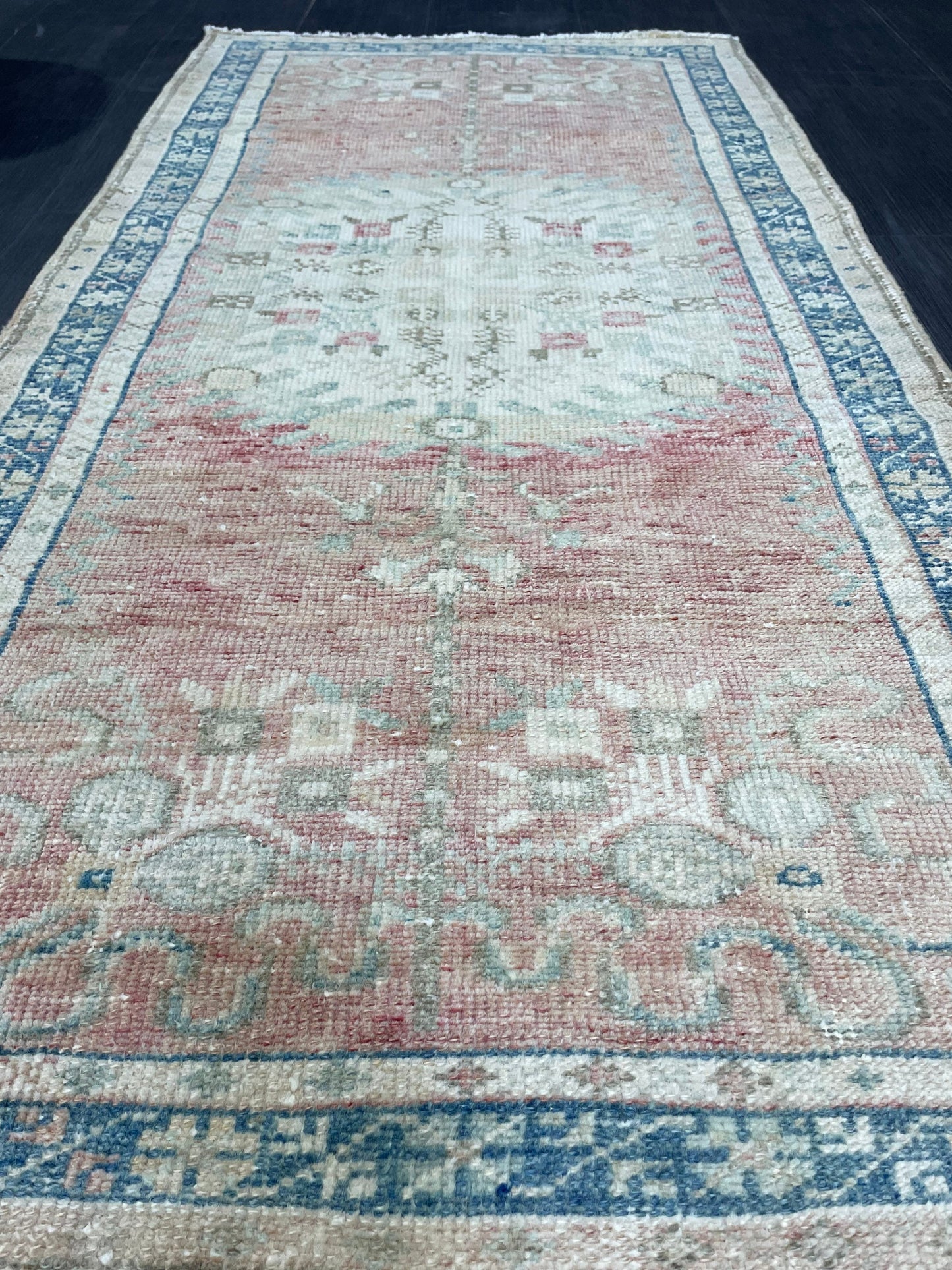 Vintage Rug, TURKISH 2.9 x5.5 Rug,  HANDMADE Rug, Fine Hand Knotted Oushak Rug, Persian Rug Oriental Rug, Quality Rug