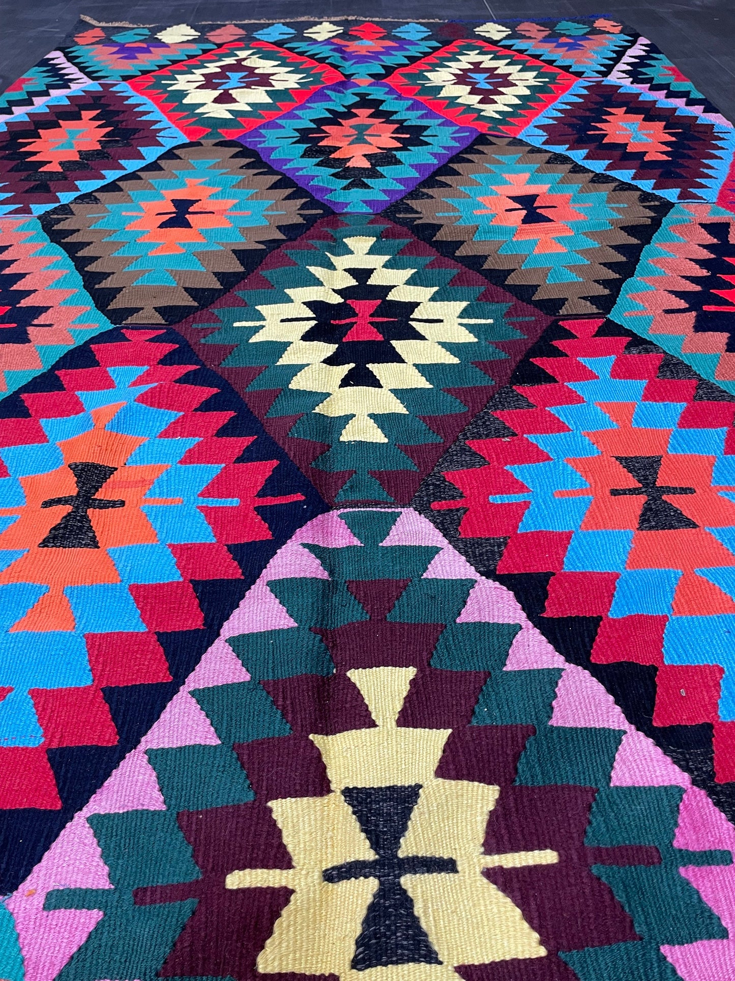 Vintage Kilim Handmade 5.7 x 9.4 Rug, Flatwoven Oushak Rug, Rustic Rug, Flat Weave Rug, Turkish Rug, Farmhouse Rug, Vintage Wool rug