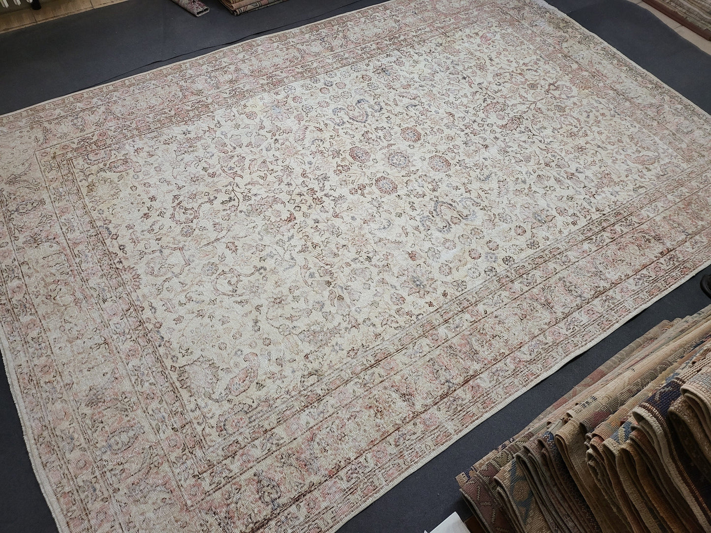 Large OUSHAK RUG, TURKISH Oushak 8.2 x 11.9 Rug, Distressed Rug, Vintage Persian Rug, Wool Oriental Rug, Handmade Rug, Vintage Muted Rug