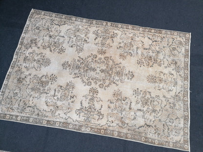 Oushak turkish rug, vintage turkish rug,oushak vintage rug,vintage rug,kitchen rug, vintage anatolian rug,unique hand made bohemian 9'9x6'9