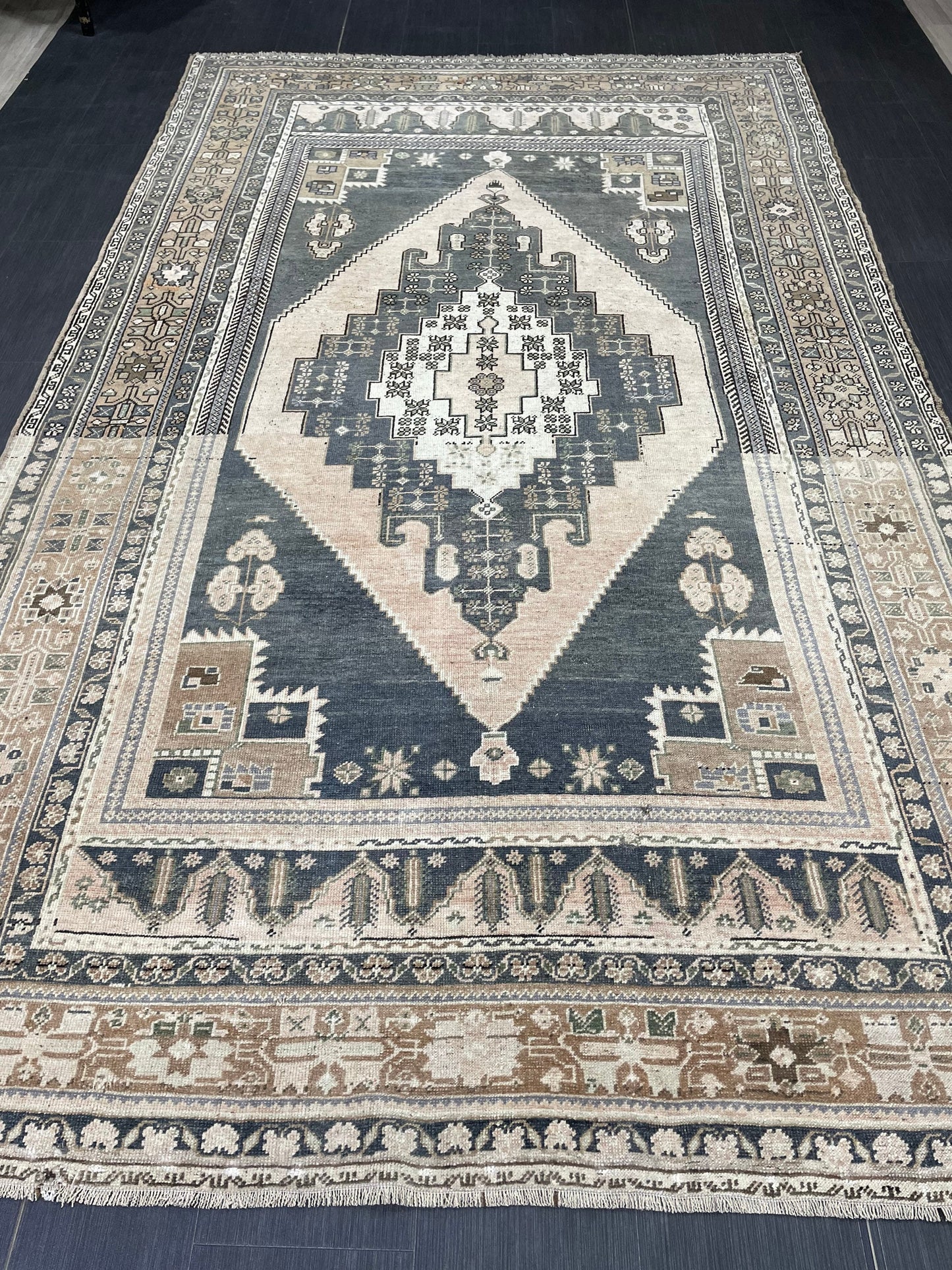 Vintage Rug 6.2 x 10.5 Authentic Turkish Oushak Rug Hand Knotted Rug Rustic Rug Handmade Wool Turkish Rug Persian Rug Oriental Green Rug