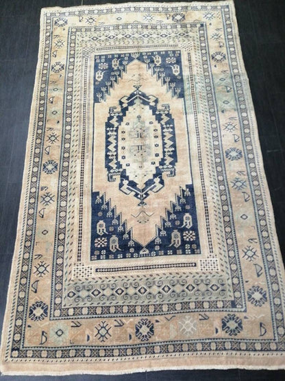 Vintage Turkish Oushak rug,5.5 x 9.3 Muted Persian  Rug, Muted turkish Rug, Navy Oushak  rug, Oriental Vintage Rug, Soft wool Rug,