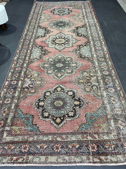 Vintage Runner Rug, Turkish 4.8 x 11.8 Runner Rug, Varigated Red Vintage Runner Rug Hallway Runner Rug Kitchen Runner Rug Wool Runner