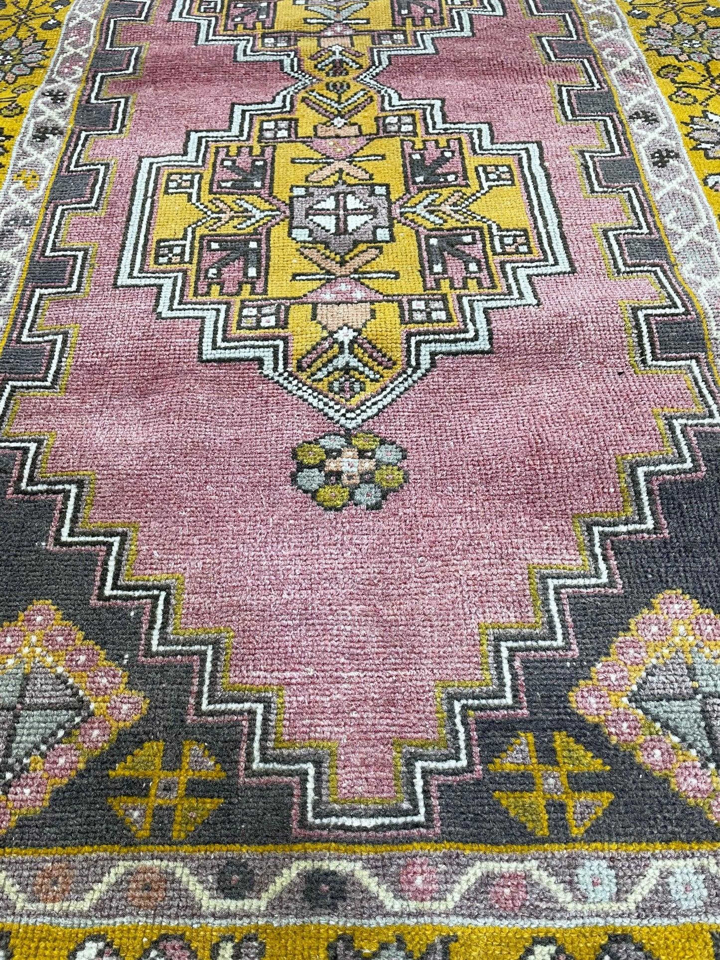 Vintage Rug, Turkish 3.7 x 7 Rug Oushak Rug, Handmade Rug, Muted Rug, Vintage Turkish Rug, Farmhouse Rug, Vintage Rug, Wool rug